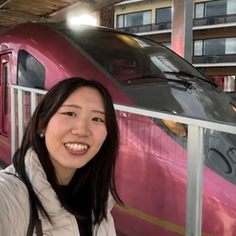 卒業生 名倉 奈央 さんのメッセージを開く